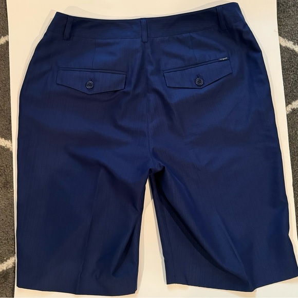 Liz Golf Women’s Navy Blue Bermuda Shorts “Audra” Size 10 - Picture 2 of 5